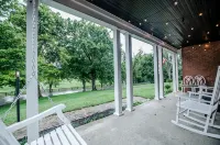 Sunset Porch-Sittin' Golf View, 4 bed, Bourbon Trail, Basement Bar/GameRm - บูติค