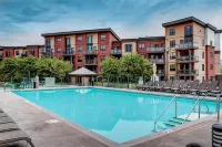 Upper Floor w Courtyard View 550 - Beach