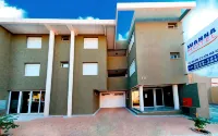 Wanna Hotel - parking