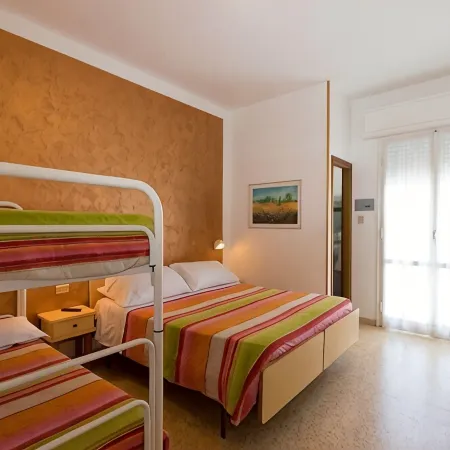 Hotel Cosmos
