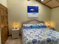 MI Oasis Getaway! Just 200 Steps to the Beach on a very quiet street - 4 stjerner