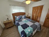Turtle Cove! Heated Pool, Spa, Dockage, Pet Friendly, Kayak, Oceanside!