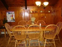 PERFECT LOCATION !!  ONE MILE FROM NORTH CONWAY WITH A SECLUDED FEEL !! - Chalets