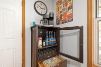 Boho BnB ~ Walk to Cherry/Pickwick & MSU - 民泊