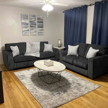 Wonderful new cozy 3 bedroom min from the casino