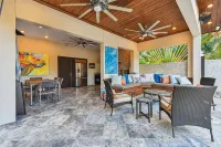 Modern Pool House Oasis - Private Pools