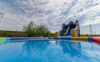 Yangyang Bali Star Pension (Emotional Camping) - Kolam Renang