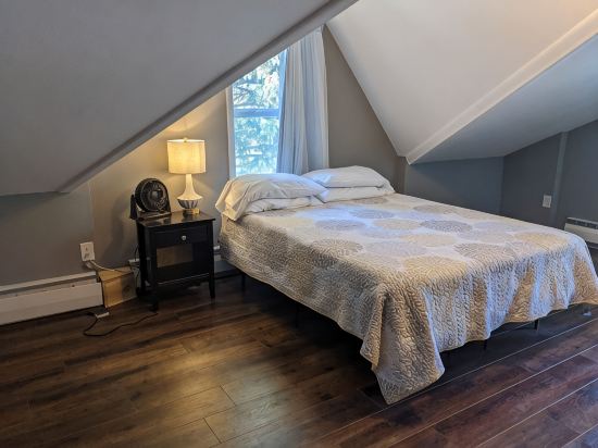 Remodeled historic home on quiet street!