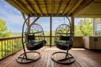 Mountain View/Jacuzzi/ Fire pit/ Close to Downtown. Pet Friendly! - Mountain view