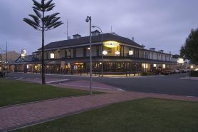 Grand Tasman Hotel