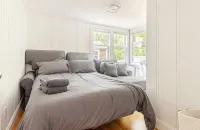 Waterfront Mashpee 5Bed/3Bath house with AC and WiFi w/ Private Beach