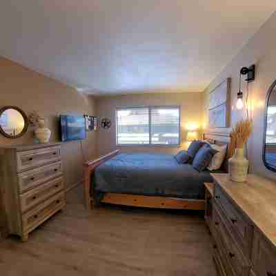 Cozy condo in Sparks, NV close to dining, shopping, and entertainment. Rooms