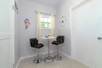Beautiful 1-bedroom apartment in amazing Buckleys with AC, WiFi - 2-Star