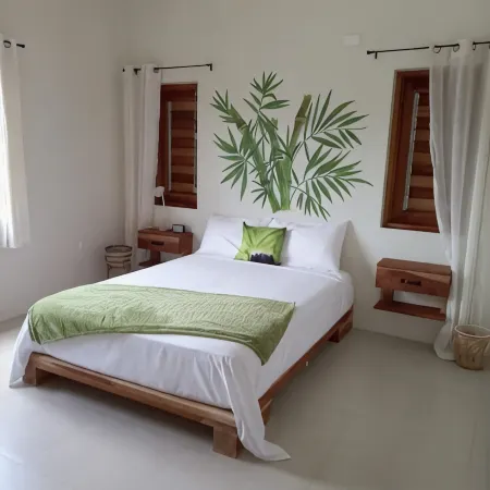 Ocean-View Apartment at VillaMerissa 4 BR/4 Bath. Walk to Beach, JackSprat