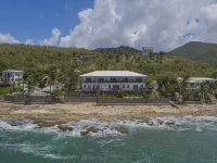 Oceanfront - Hear the Ocean Waves - Pool - Walk to Cane Bay Beach & Restaurants Hotels in Northcentral