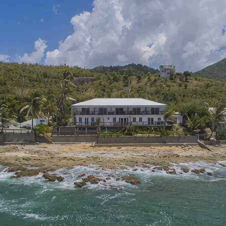 Oceanfront - Hear the Ocean Waves - Pool - Walk to Cane Bay Beach & Restaurants