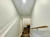 Comfort Quarters In Guelph! Your Cozy Home Away From Home. 궬프 호텔