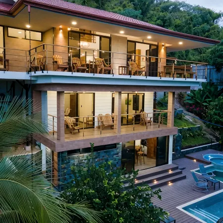 Breathtaking Jungle Views and Abundant Wildlife - Large pool.