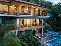 Breathtaking Jungle Views and Abundant Wildlife -  Large pool. - 4-Star