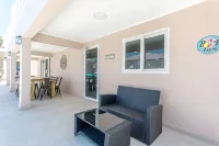 Summer Wind Luxury Family Villa - Private Pools