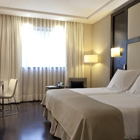 Hotel Maydrit Airport