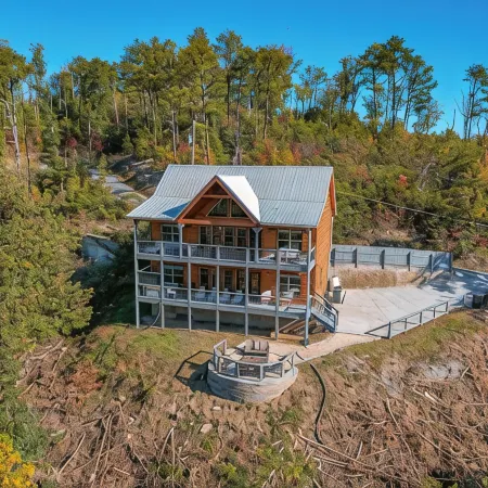 Views! Theater+Arcade+Hot Tub+Fire Pit+Proximity
