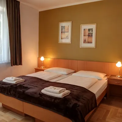 Garni Hotel Rödelheimer Hof Các khách sạn gần Thính phòng J&J Auditorium