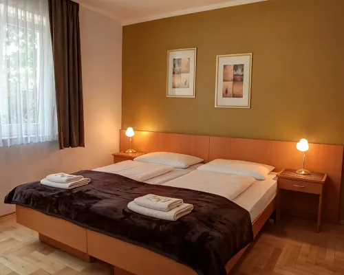 Garni Hotel Rödelheimer Hof Các khách sạn gần Thính phòng J&J Auditorium