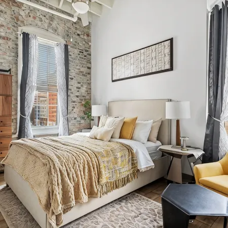 Historic Downtown - Free Parking Garage - 5 min walk OTR