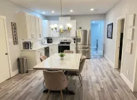 Charming 3-bedroom 2 bathroom  house in Terrell with WiFi and AC - 3-Star