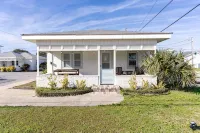 Kure Cabana~Cottages @ Kure~ Beach, Fishing, Pool, Walk to Pier, Parking - 鄉村度假屋