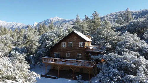 Secluded 1 acre Mountain Home - Hot Tub, 3 Decks & Direct National Forest Access - balcony