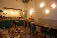 OStellin Genova Hostel - فطور