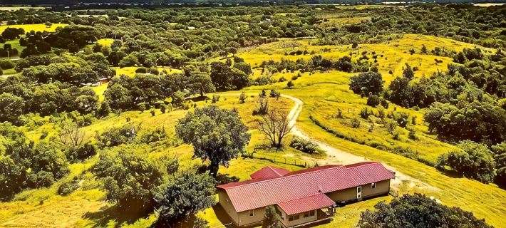 4 Bedroom on 15 Acres Near Crossbar Off Road Park & Turner Falls Hoteles en Condado de Murray