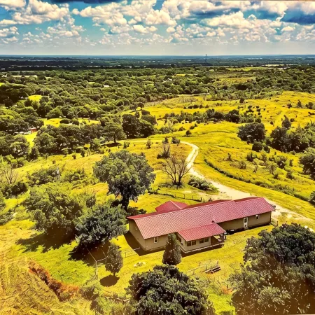 4 Bedroom on 15 Acres Near Crossbar Off Road Park & Turner Falls