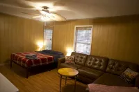 “Historic Route 66 Cabin in Downtown Ocala” - Balcony