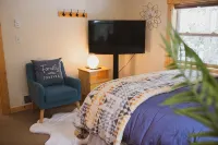 Logshire at Mt.Baker EVCharger & HotTub - Chalets