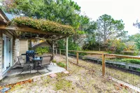 Ranch near beaches, downtown, Shem Creek, Old Village - 4-Star