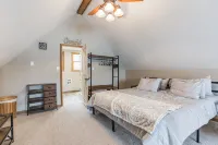 Your Personal Ski & Lakefront GETAWAY! - 3-Star