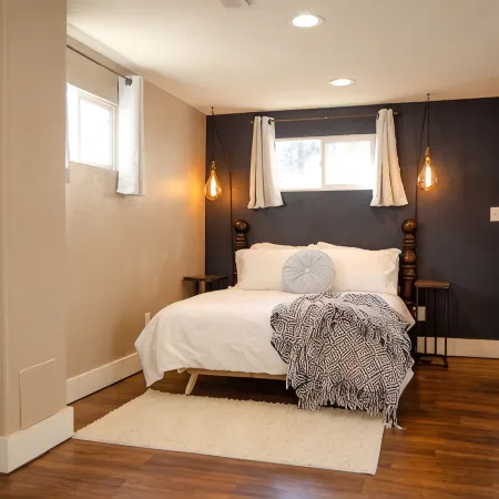 Cozy “Home Away From Home” 1 Bedroom basement Suite w Full Bathroom & laundry Hotels in Cache County