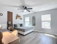 Seabreeze garden oasis, jacuzzi, golf, mins ->beaches - 3 tähden