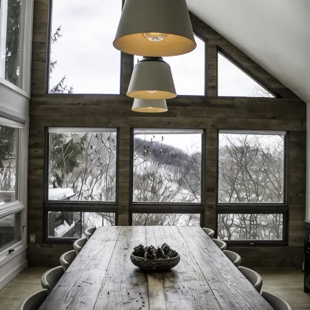 Luxurious Ski in-Ski Out Mnt. Creek/Hot Tub/Tennis & Pickleball/Heated Pool/Golf