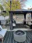 Cozy Oasis Mins to NYC Private Backyard Fireplace Grill  Firepit - Bathtub