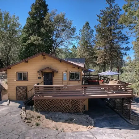 Dogs Are Family Also 240° Lakefront View Spacious Modern Family Retreat Sleeps 8