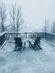 Apres Ski Luxury SKI-IN/OUT HUNTER MOUNTAIN Slopeside STEPS to Ski School Lodge -  Privatzimmer