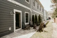 Walkable to Town, 3 Bed 2.5 Bath - Kuntosalit