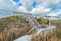 Charming 5-bedroom oceanfront duplex with wonderful views - 4-Star