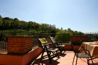 Farmhouse Umbria-Tuscany with Pool - Homestays