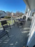 Brand new house with water views just steps from beach! - บูติค