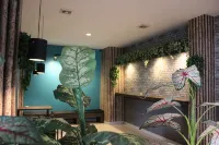 Ratu Homestay Malang - Pensions